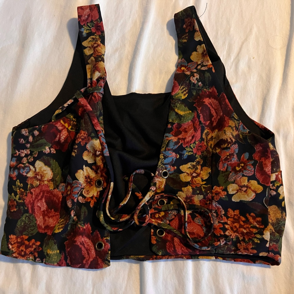 Double zero floral crop top - Picture 2 of 3